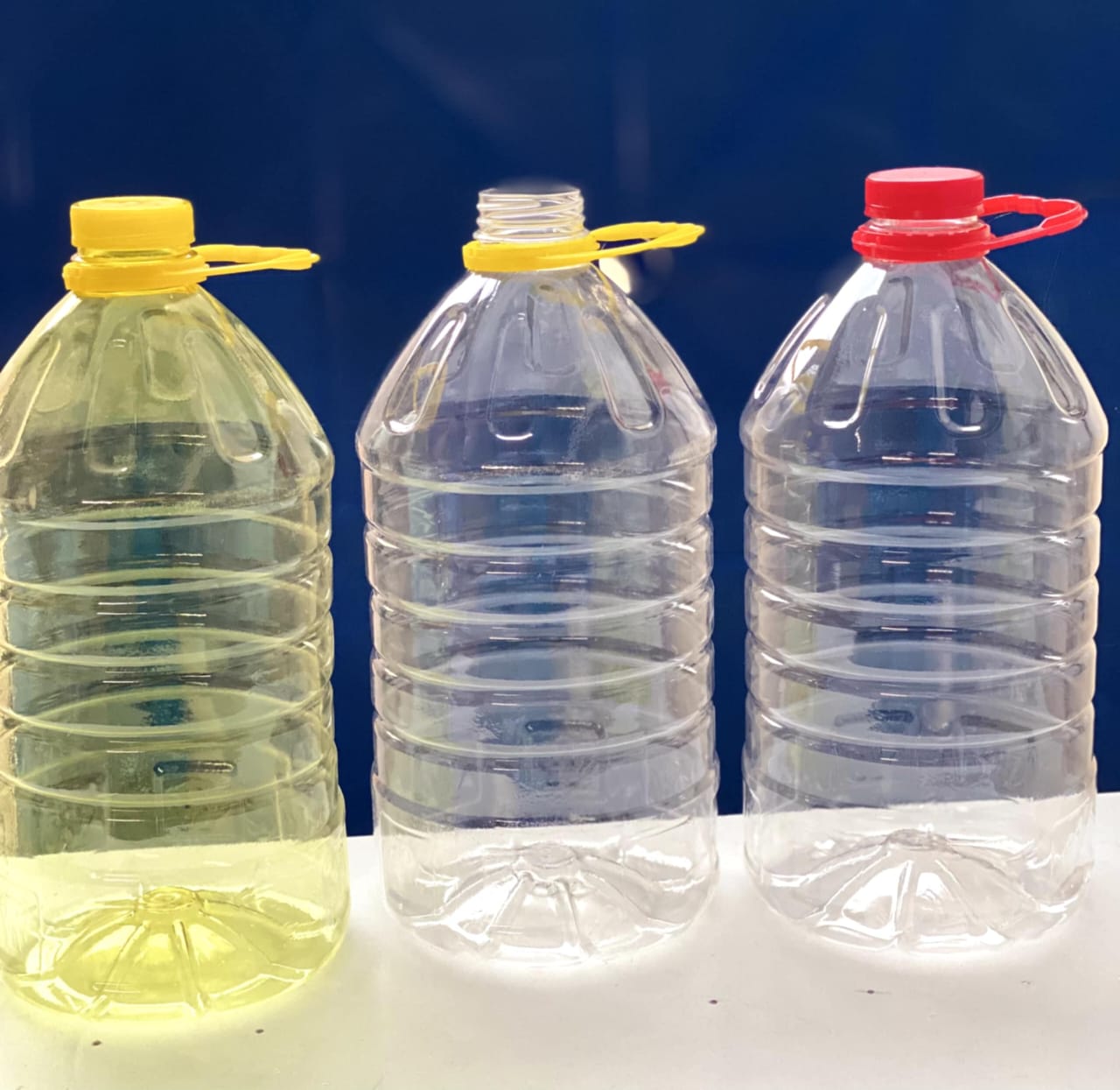 ماكينة حقن بلاستيك